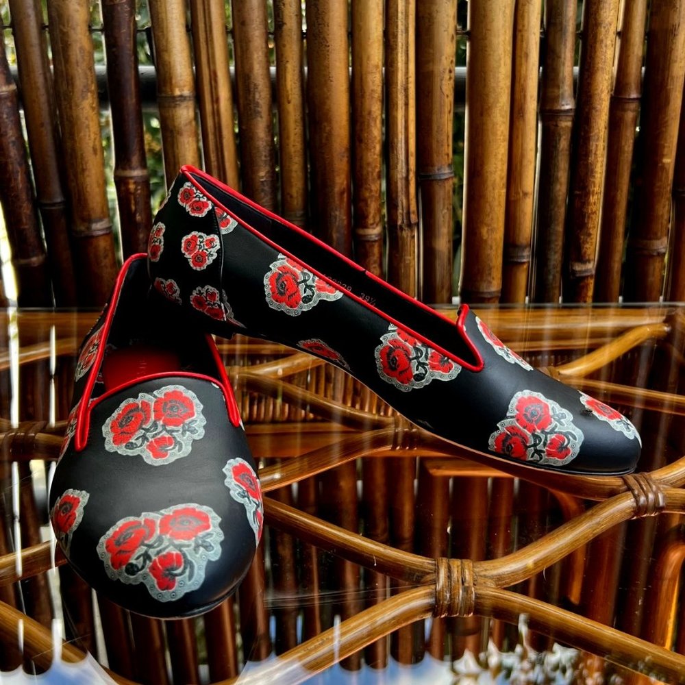Alexander McQueen black and red rose print leather slip on flat shoes size 39.5